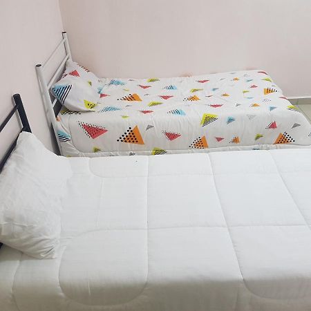 Oyo Home 90250 Sutera Wangi 3Bhk Apartment Ayer Keroh Exterior foto