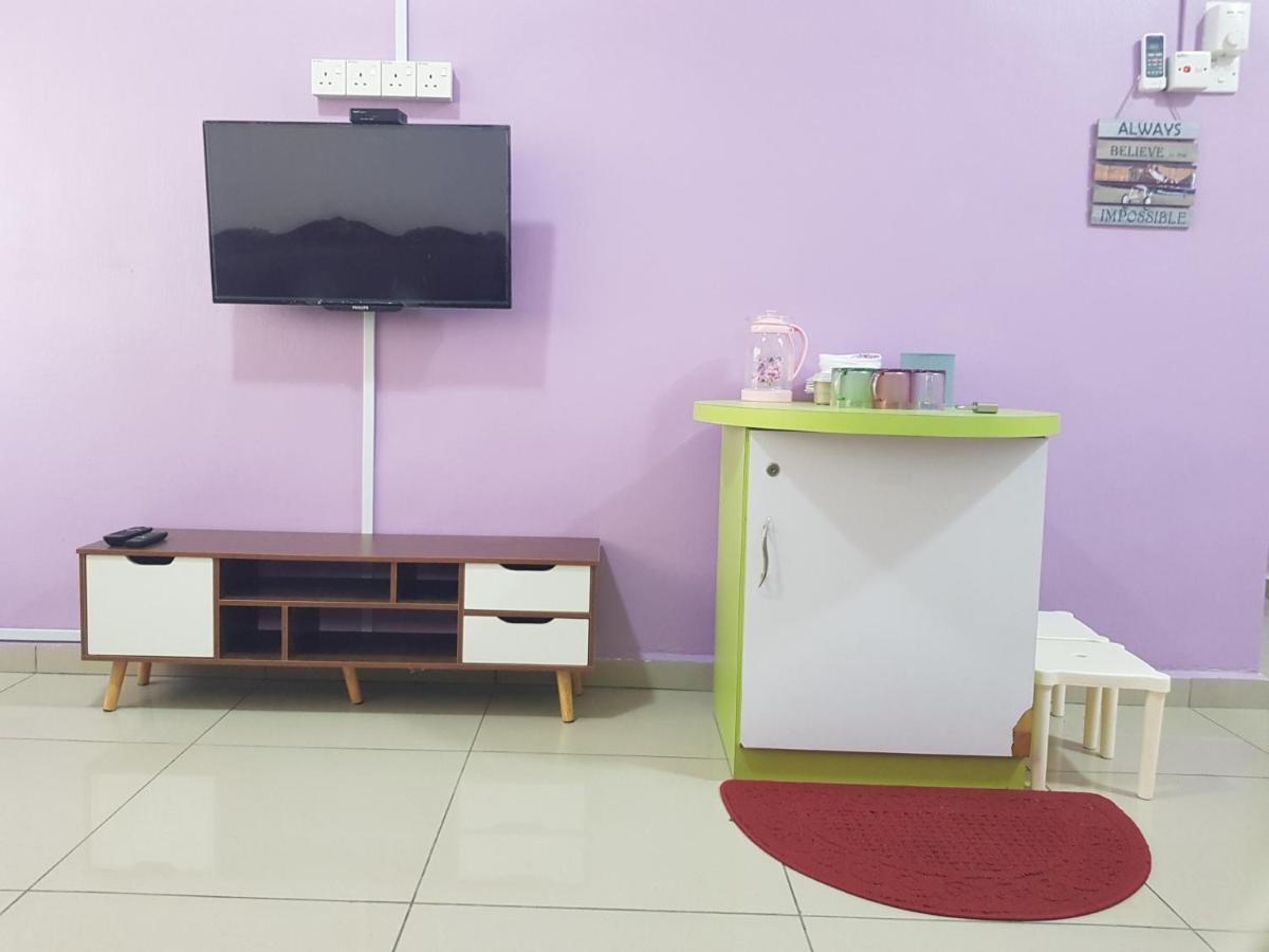 Oyo Home 90250 Sutera Wangi 3Bhk Apartment Ayer Keroh Exterior foto