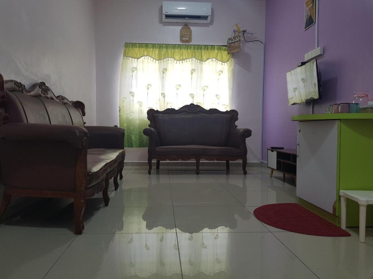 Oyo Home 90250 Sutera Wangi 3Bhk Apartment Ayer Keroh Exterior foto